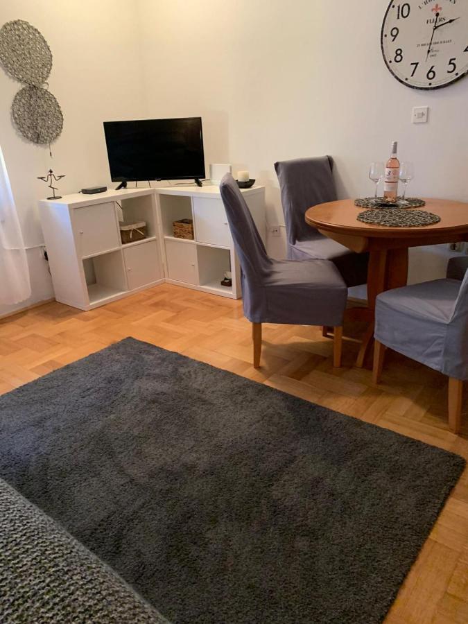 Sarmantni Apartman Malecka 2 Zagreb Dış mekan fotoğraf